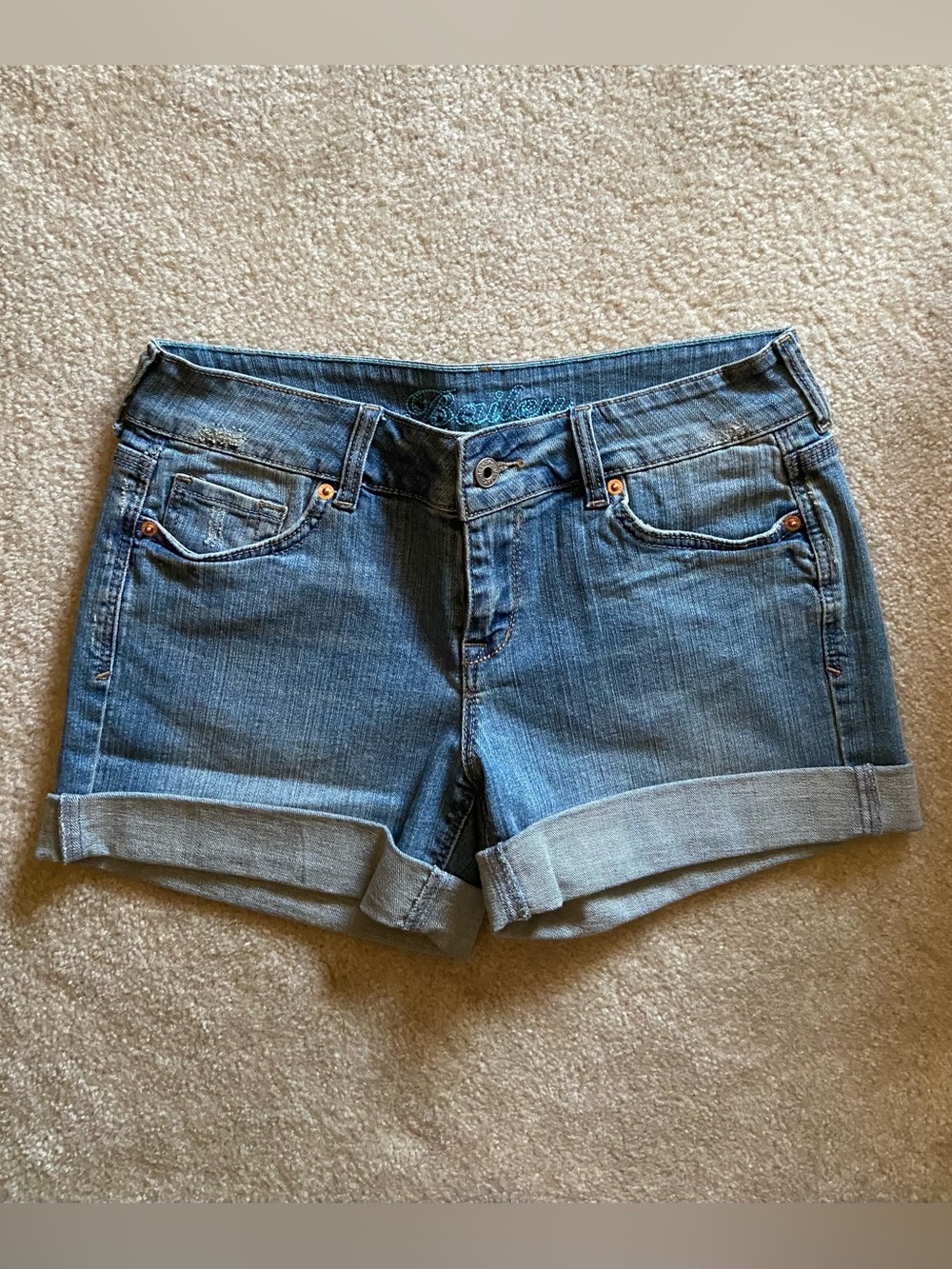 Delia’s cuffed Denim Low Rise Shorts